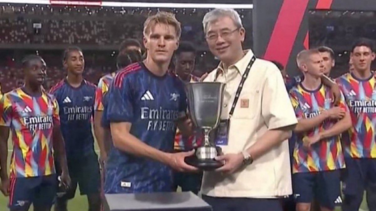 Arsenal Edge AC Milan 1-0 in Preseason Opener in Singapore