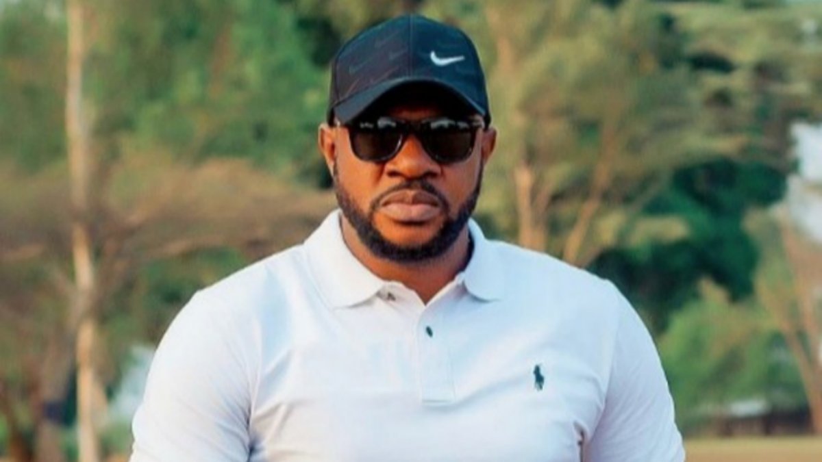 Odunlade Adekola Mourns Father’s Death