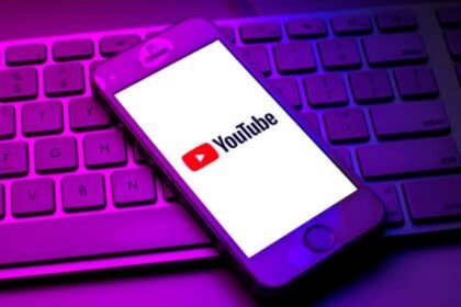Australia Bans Under-16s from YouTube and Social Media