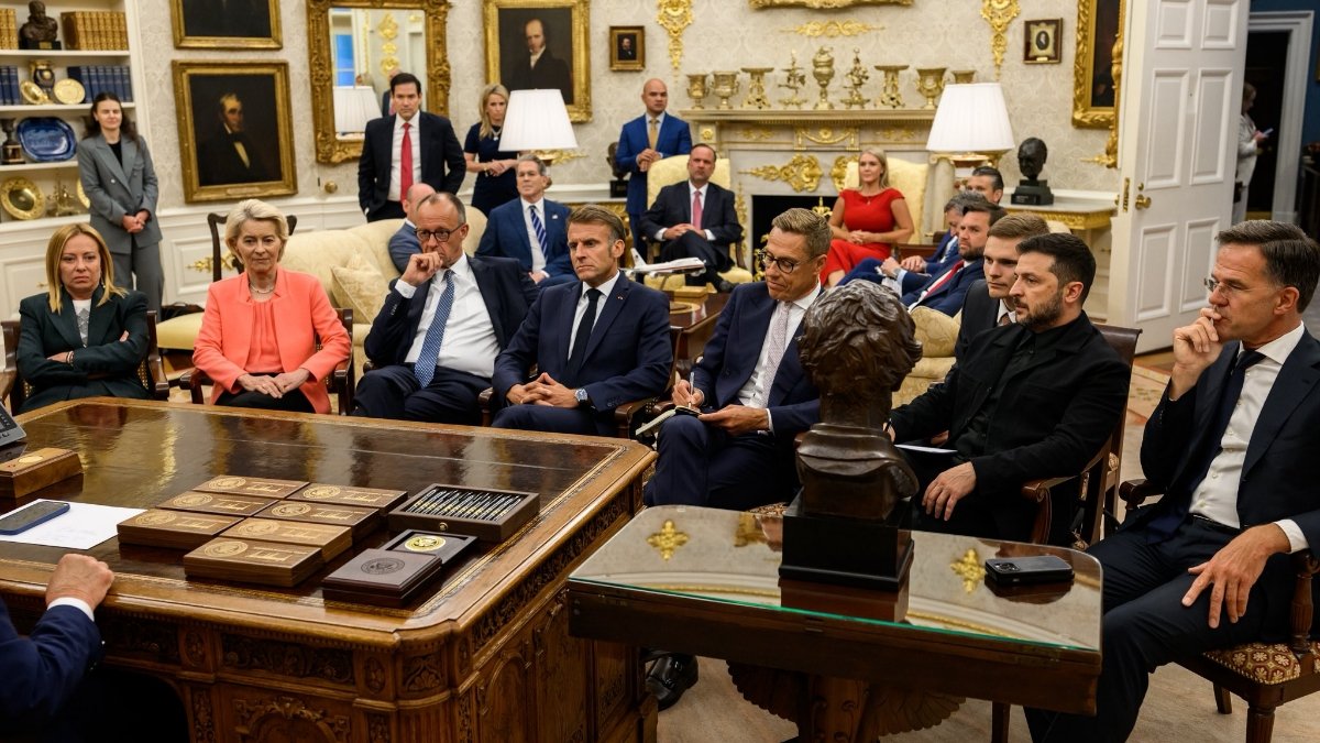 Trump Hosts Zelensky at White House for Peace Talks
