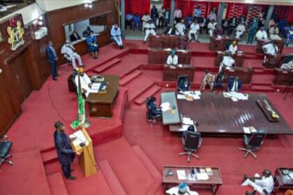 Oyo Assembly Defends N300bn Loan, Hits Back at Shittu