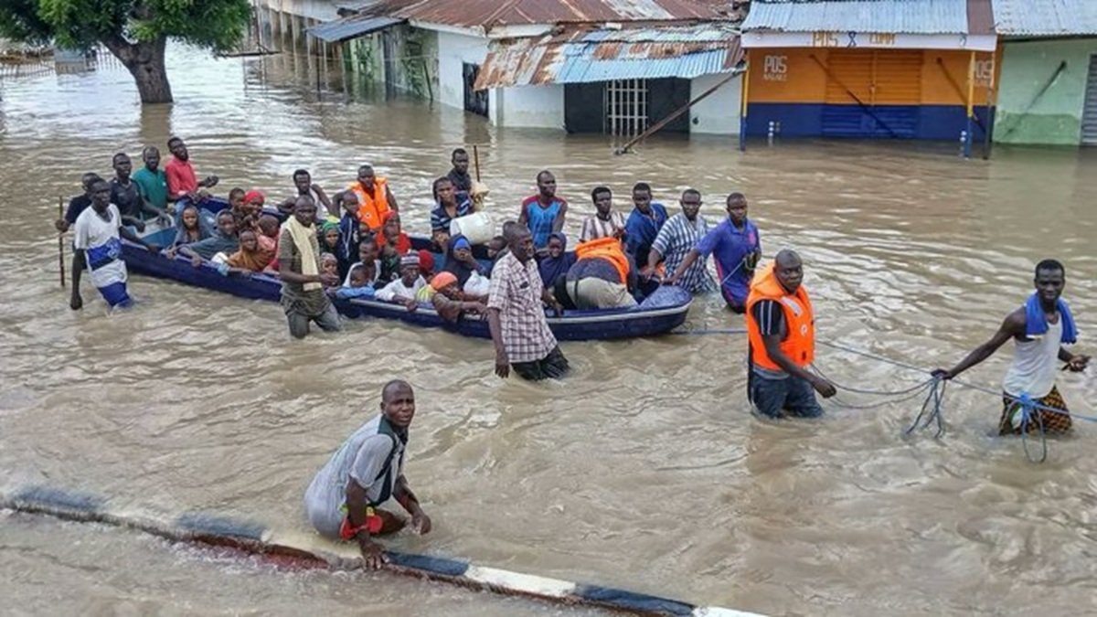 FG Issues Five-Day Heavy Rainfall and Flooding Alert in 15 States