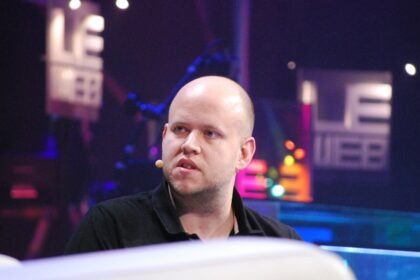 Daniel Ek Steps Down as Spotify CEO