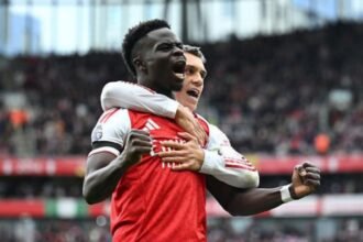 Arsenal Top League as Spurs, Man United Win
