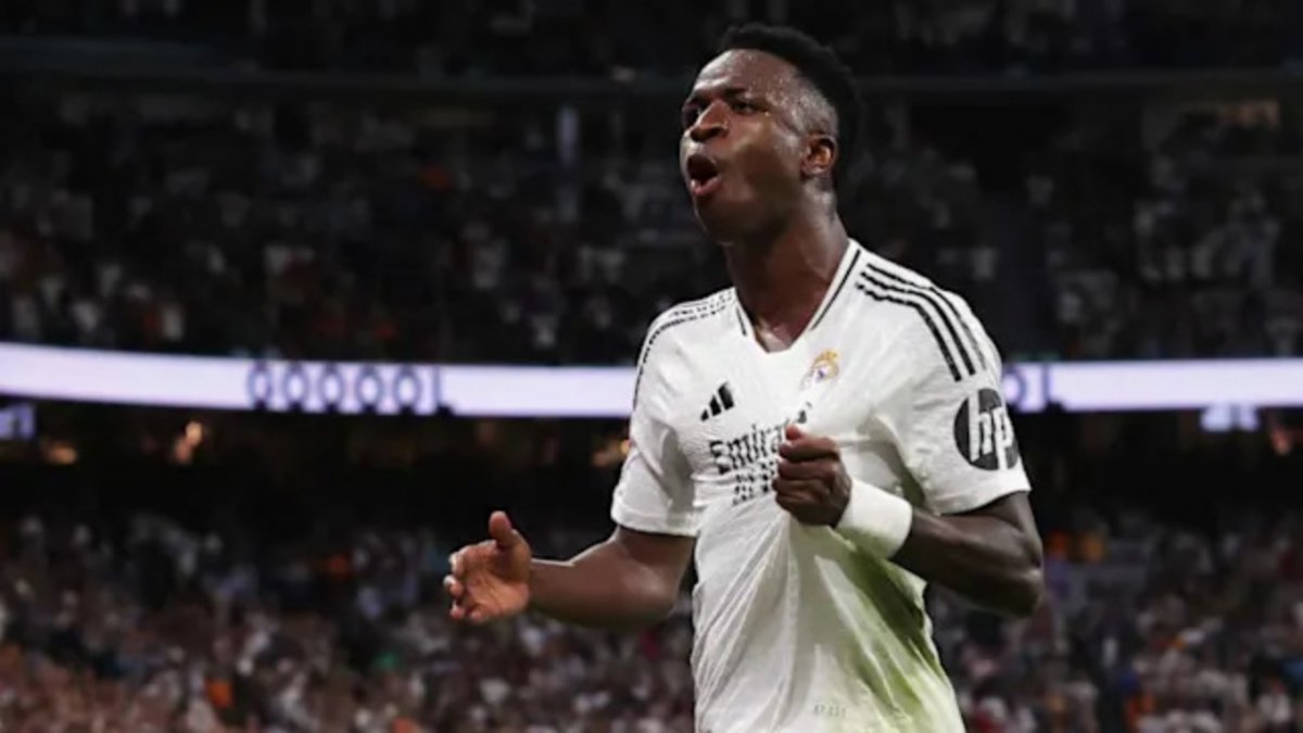 Vinicius Double Lifts Real Madrid vs Villarreal