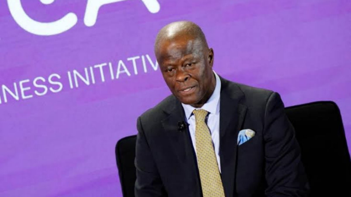 Minister Wale Edun Appears at London Art Fair