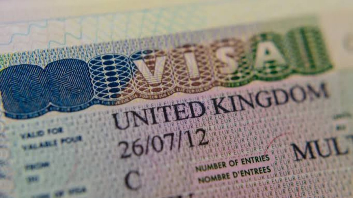 New UK Rules Cut Post-Study Stay for Foreign Students