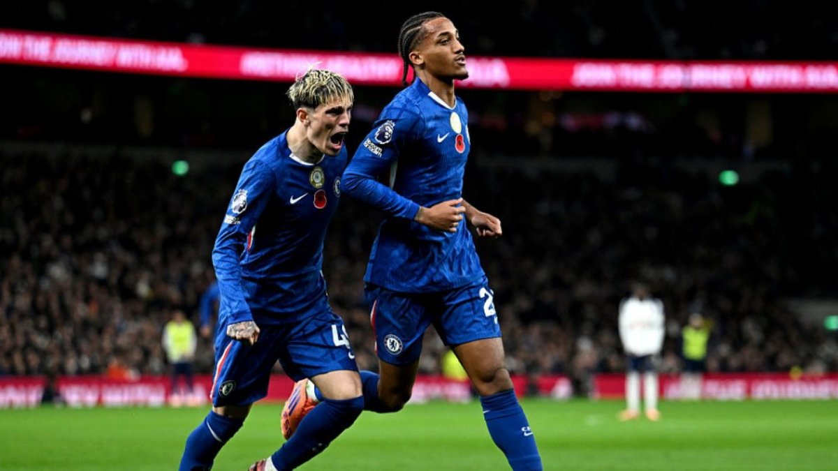 Joao Pedro Goal Gives Chelsea 1-0 Win Over Tottenham