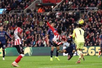 Brobbey’s Late Strike Halts Arsenal Streak